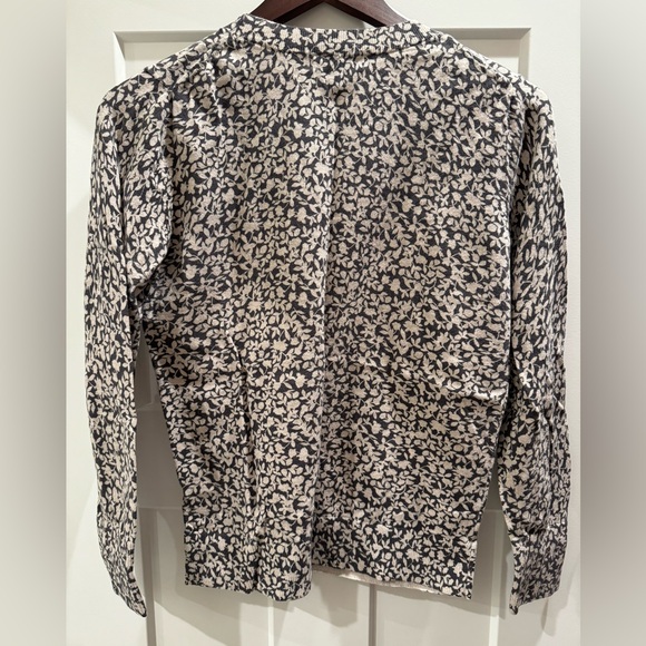 Banana Republic floral print crewneck sweater medium - Picture 2 of 3